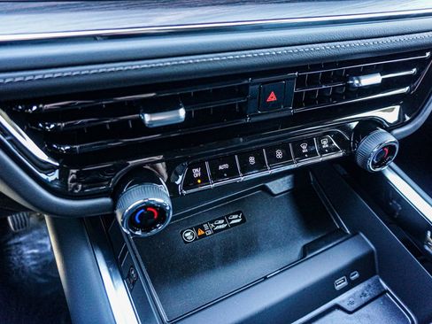 New 2026 Chevrolet Suburban LT w/ Comfort Package image 45