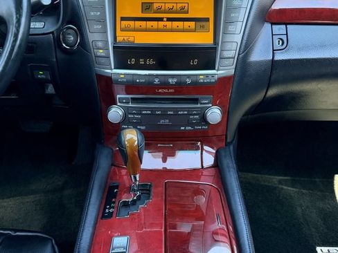 Used 2012 Lexus LS 460 L w/ Luxury Value Edition RWD image 32
