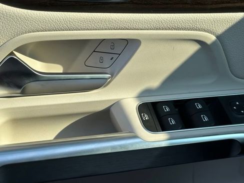 New 2026 Mercedes-Benz GLB 250 4MATIC image 35