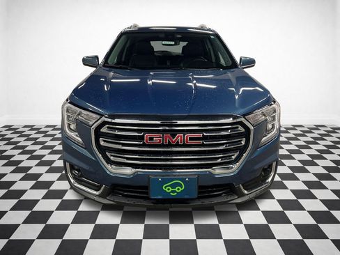 Certified 2024 GMC Terrain SLT AWD/4WD image 4
