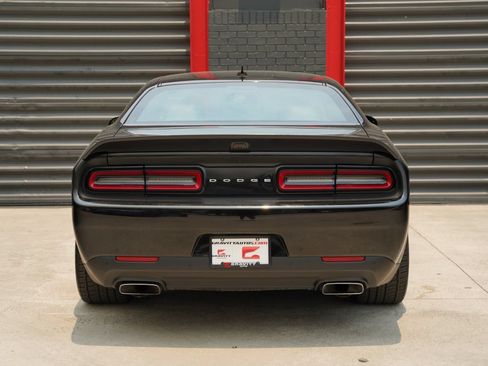 Used 2023 Dodge Challenger R/T Scat Pack RWD image 10