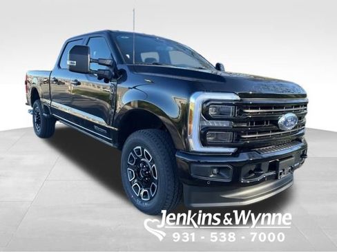New 2026 Ford F350 Platinum w/ FX4 Off-Road Package image 4