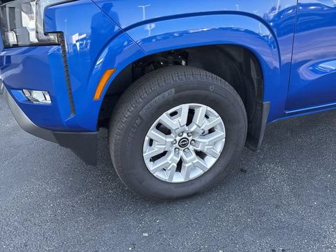 Used 2024 Nissan Frontier SV w/ SV Convenience Package RWD image 8