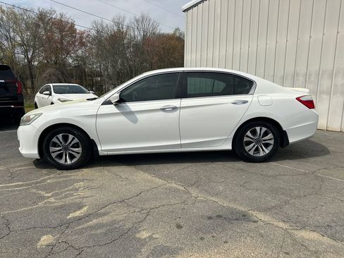 Used 2015 Honda Accord LX image 9