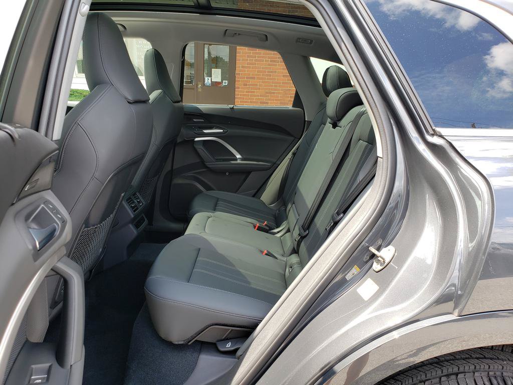 Used 2025 Audi Q5 Premium Plus w/ Premium Plus AWD/4WD image 11