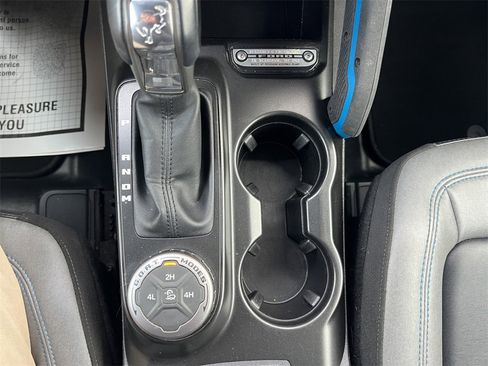 Used 2022 Ford Bronco Black Diamond image 26