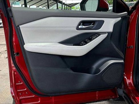 Certified 2024 Nissan Rogue SL FWD image 21