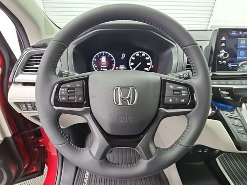 New 2026 Honda Odyssey Touring image 25