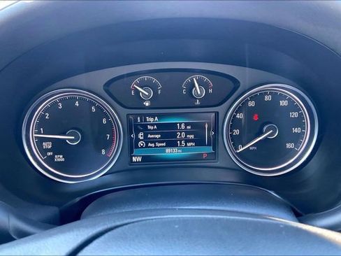 Used 2018 Buick Enclave Essence FWD image 21