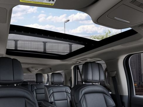 New 2027 Lincoln Navigator L Reserve AWD/4WD image 22