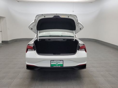Used 2021 Hyundai Elantra SE w/ Cargo Package FWD image 29