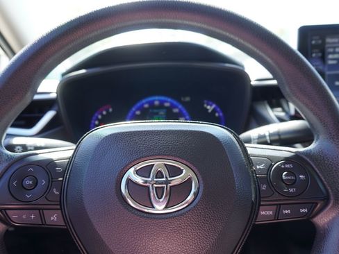 Used 2020 Toyota Corolla LE w/ Carpet Mat Package (TMS) FWD image 27