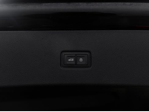 Used 2020 Audi SQ8 Prestige image 38