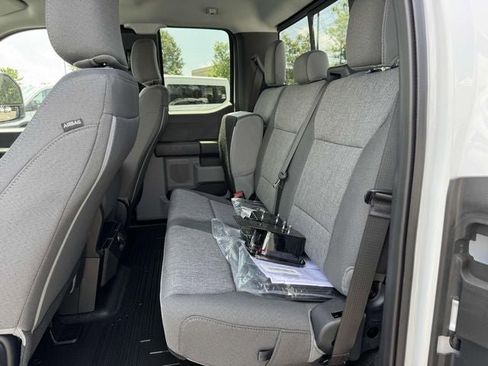 New 2025 Ford F550 4x4 Supercab Super Duty image 12