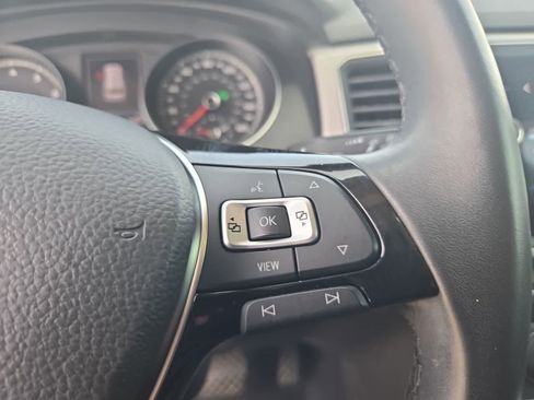 Used 2019 Volkswagen Atlas SE w/ Panoramic Sunroof Package image 24