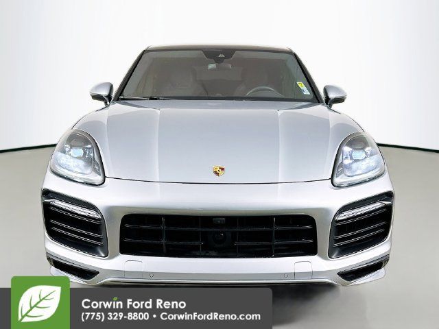 Used 2021 Porsche Cayenne GTS AWD/4WD image 2