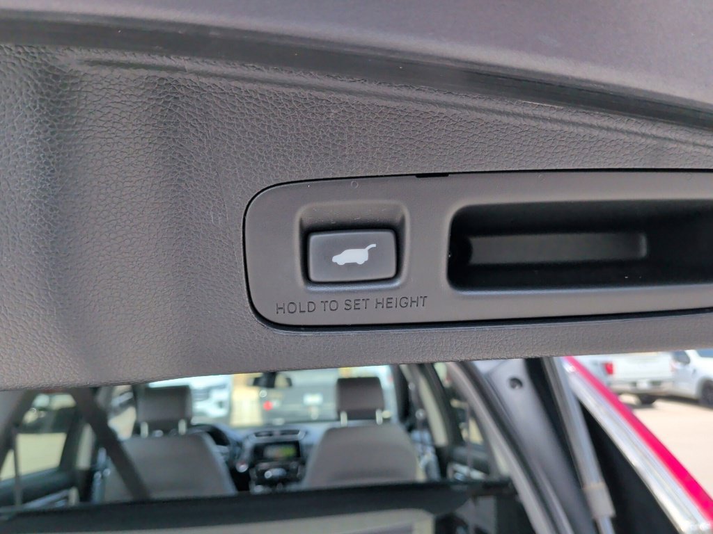 Used 2019 Honda CR-V Touring image 39