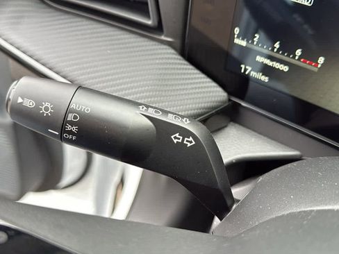 New 2026 Nissan Kicks SR w/ SR Premium Package image 28