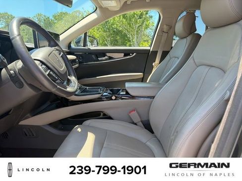 Used 2023 Lincoln Nautilus Reserve w/ Equipment Group 201A FWD image 12
