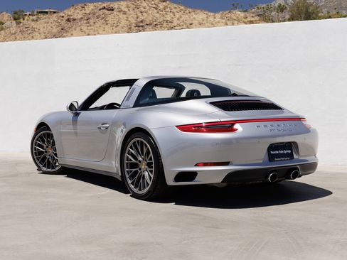 Certified 2017 Porsche 911 Targa 4S AWD/4WD image 3