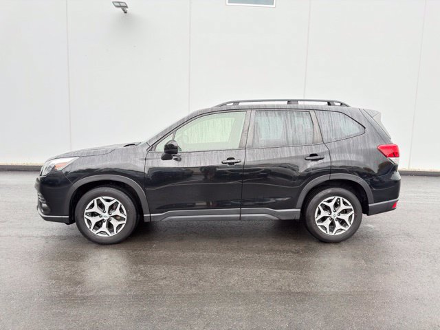 Used 2023 Subaru Forester Premium AWD/4WD image 10
