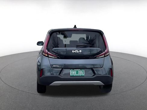 Used 2025 Kia Soul LX w/ LX Technology Package image 12