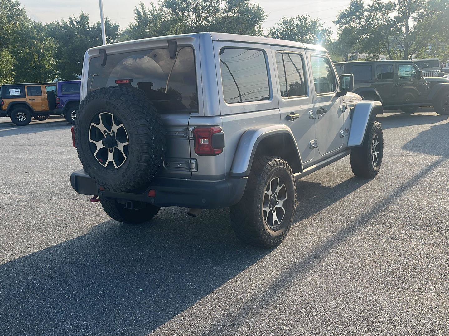 Used 2020 Jeep Wrangler Unlimited Rubicon AWD/4WD image 6
