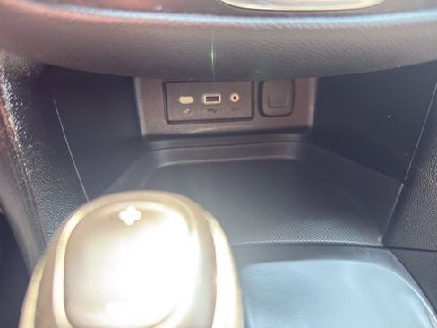 Certified 2021 Chevrolet Equinox LT FWD image 20