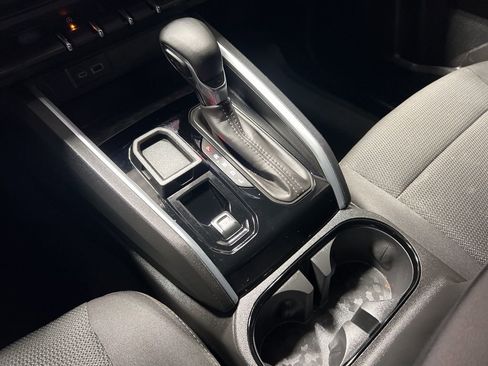 Used 2024 Chevrolet Colorado LT w/ LT Convenience Package image 43