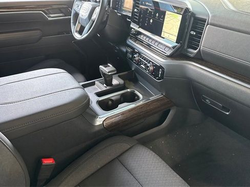 New 2026 GMC Sierra 1500 Elevation image 15