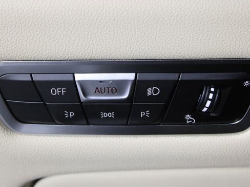 Used 2022 BMW X5 xDrive45e w/ Premium Package image 23