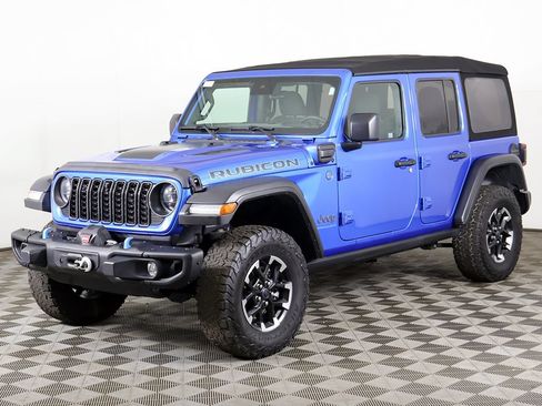 Used 2024 Jeep Wrangler Unlimited Rubicon 4xe w/ Capability Package AWD/4WD image 11