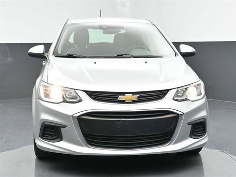 Used 2020 Chevrolet Sonic LT FWD image 2