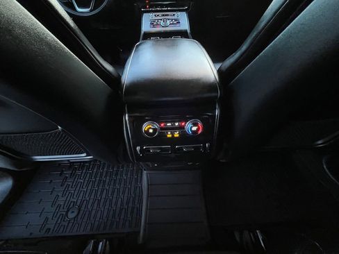 Used 2022 Lincoln Aviator AWD w/ Premium Package image 21