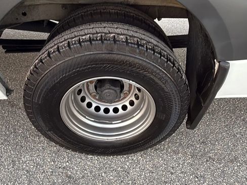 Used 2023 Mercedes-Benz Sprinter 4500 image 13