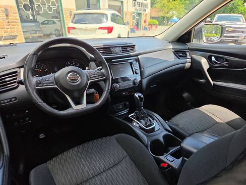 Used 2019 Nissan Rogue S w/ Special Edition Package AWD/4WD image 17