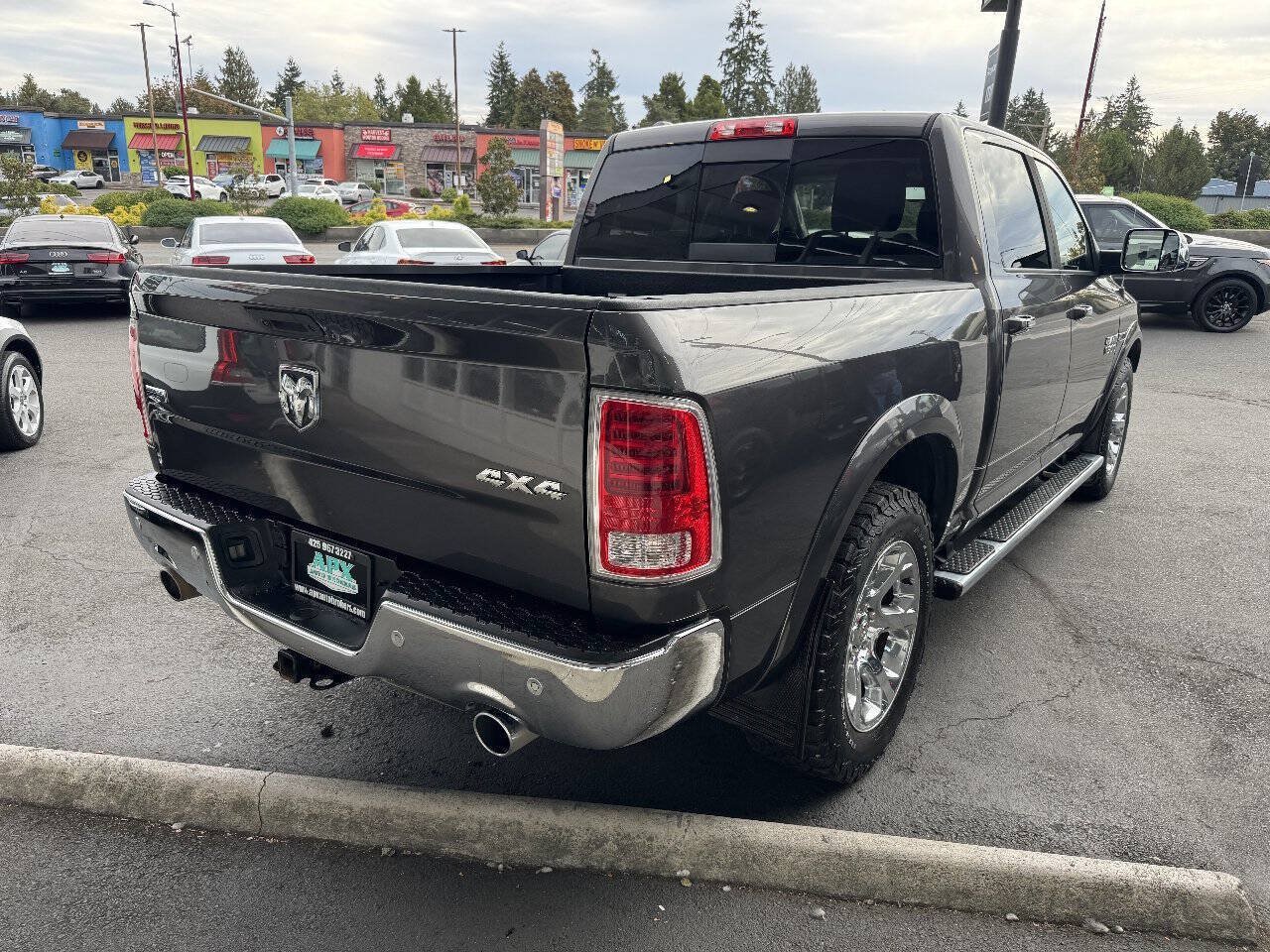 Used 2015 RAM 1500 Laramie AWD/4WD image 7