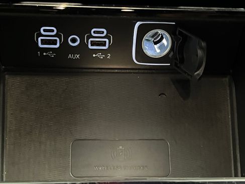 Used 2024 Jeep Grand Cherokee Altitude RWD image 55