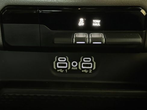 Used 2024 RAM 1500 Rebel AWD/4WD image 23