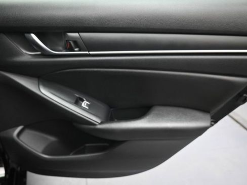 Used 2019 Honda Accord Sport image 26