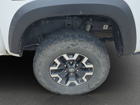 Used 2023 Toyota Tacoma TRD Off-Road AWD/4WD image 5