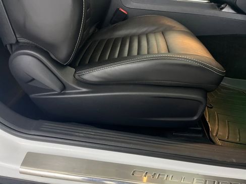 Used 2013 Dodge Challenger R/T Plus image 51