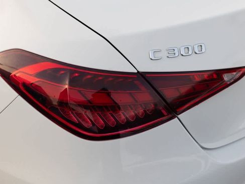 Used 2023 Mercedes-Benz C 300 4MATIC Sedan image 12