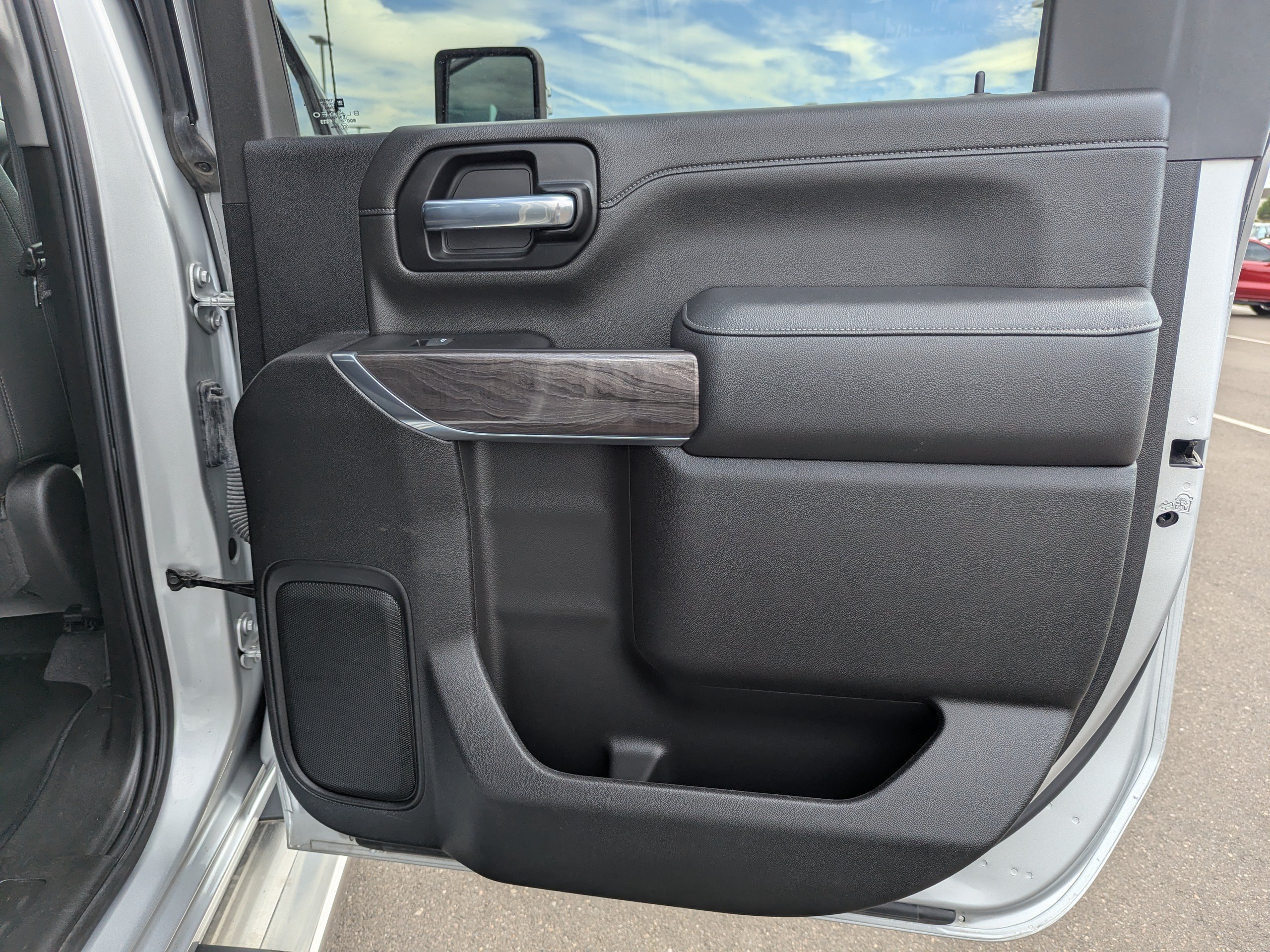 Used 2022 Chevrolet Silverado 3500 LTZ AWD/4WD image 35