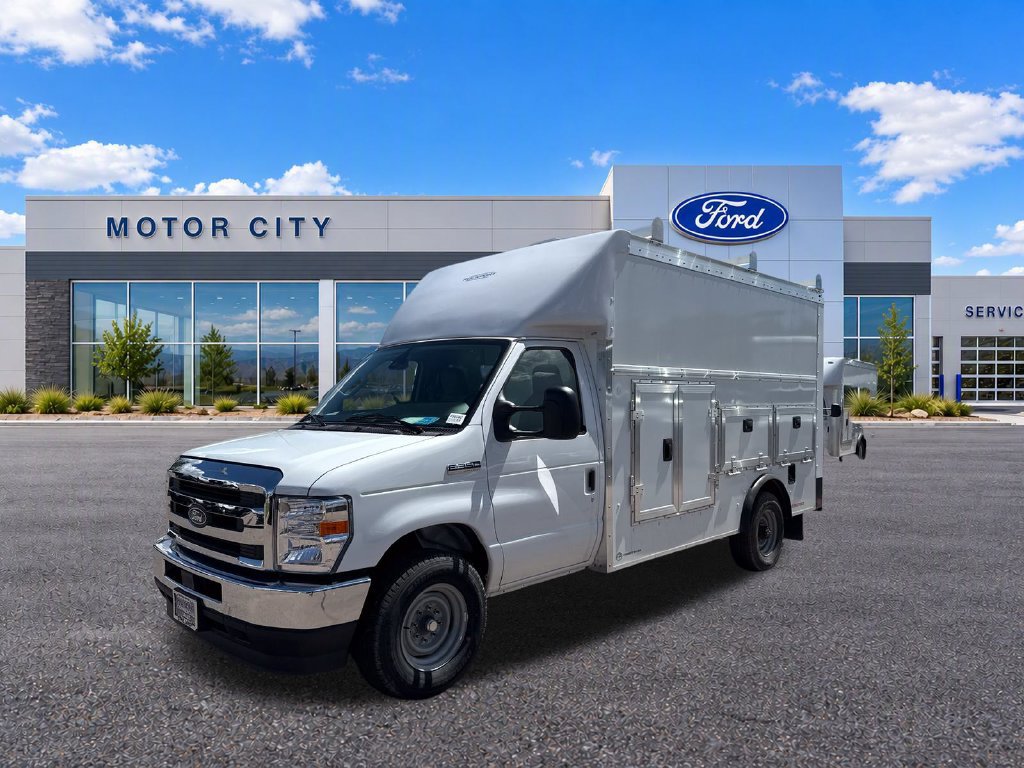 New 2026 Ford E-350 and Econoline 350 Super Duty w/ Power Equipment Group RWD image 3