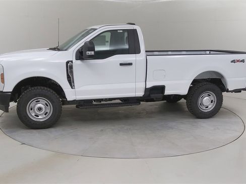 New 2026 Ford F250 XL w/ XL Off-Road Package image 18