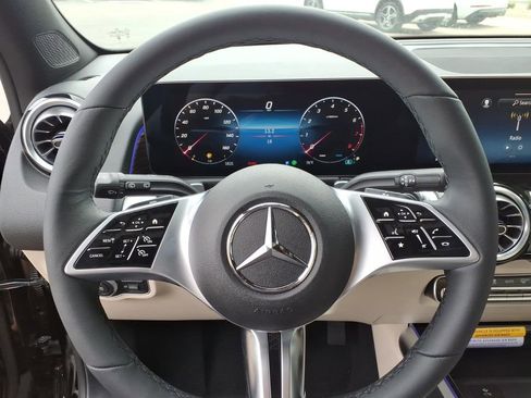 New 2026 Mercedes-Benz GLB 250 4MATIC image 19