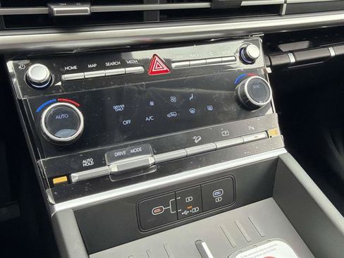 New 2026 Hyundai Santa Fe SE FWD image 30