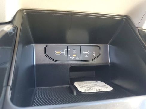 New 2026 Kia Sorento S w/ S Panoramic Sunroof Package image 24