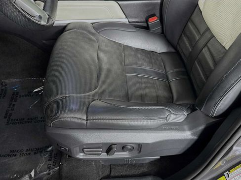 Used 2022 Toyota Tundra Capstone AWD/4WD image 20